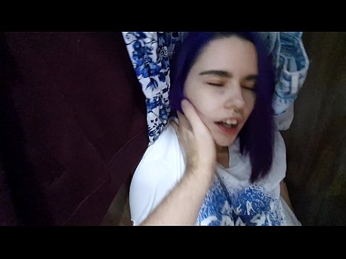 ❤️ 在壁櫥裡找到我姐姐並幫她射精 ❤❌ 色情視頻 在色情 zh-tw.hdporn24.ru ﹏